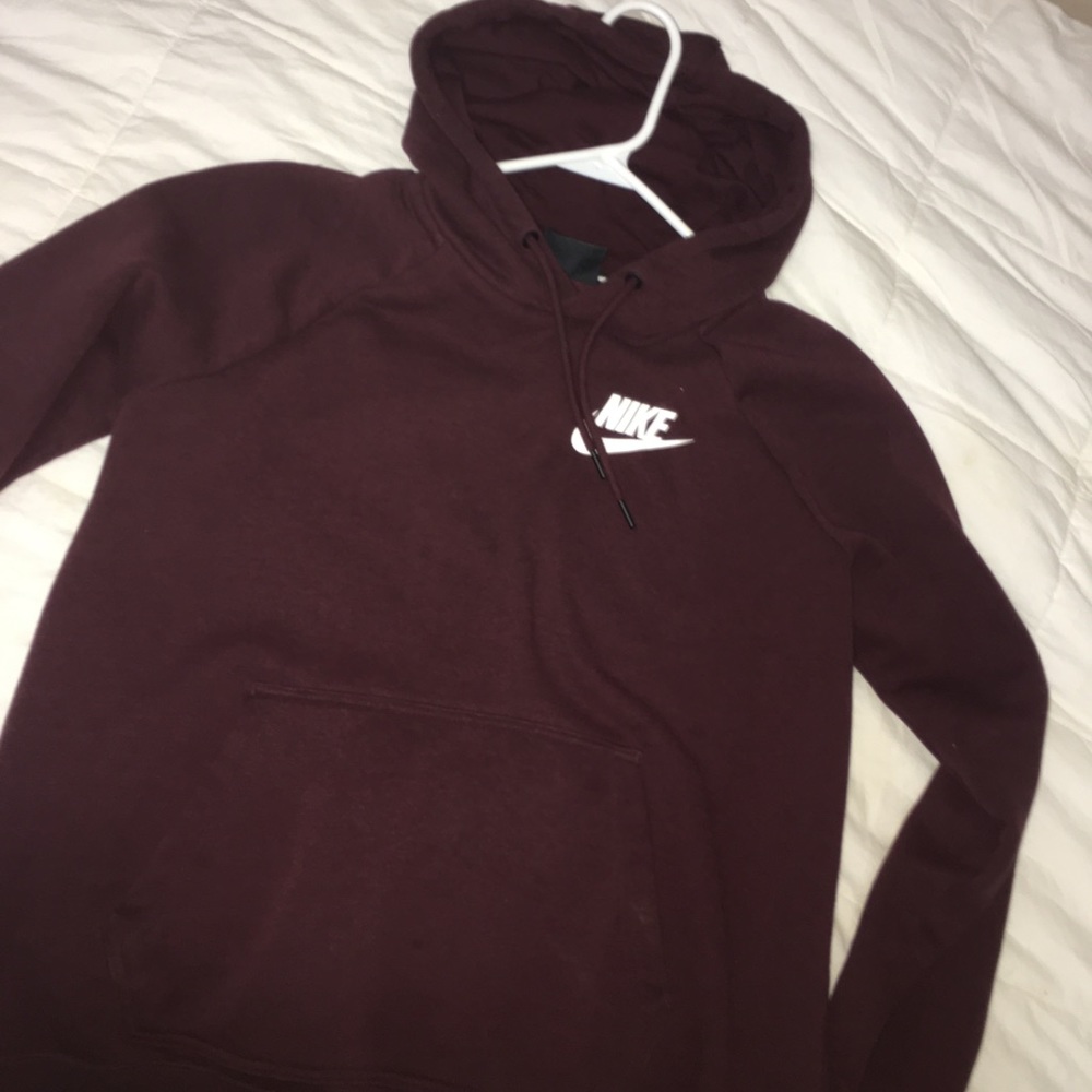 Nike hoodie maroon